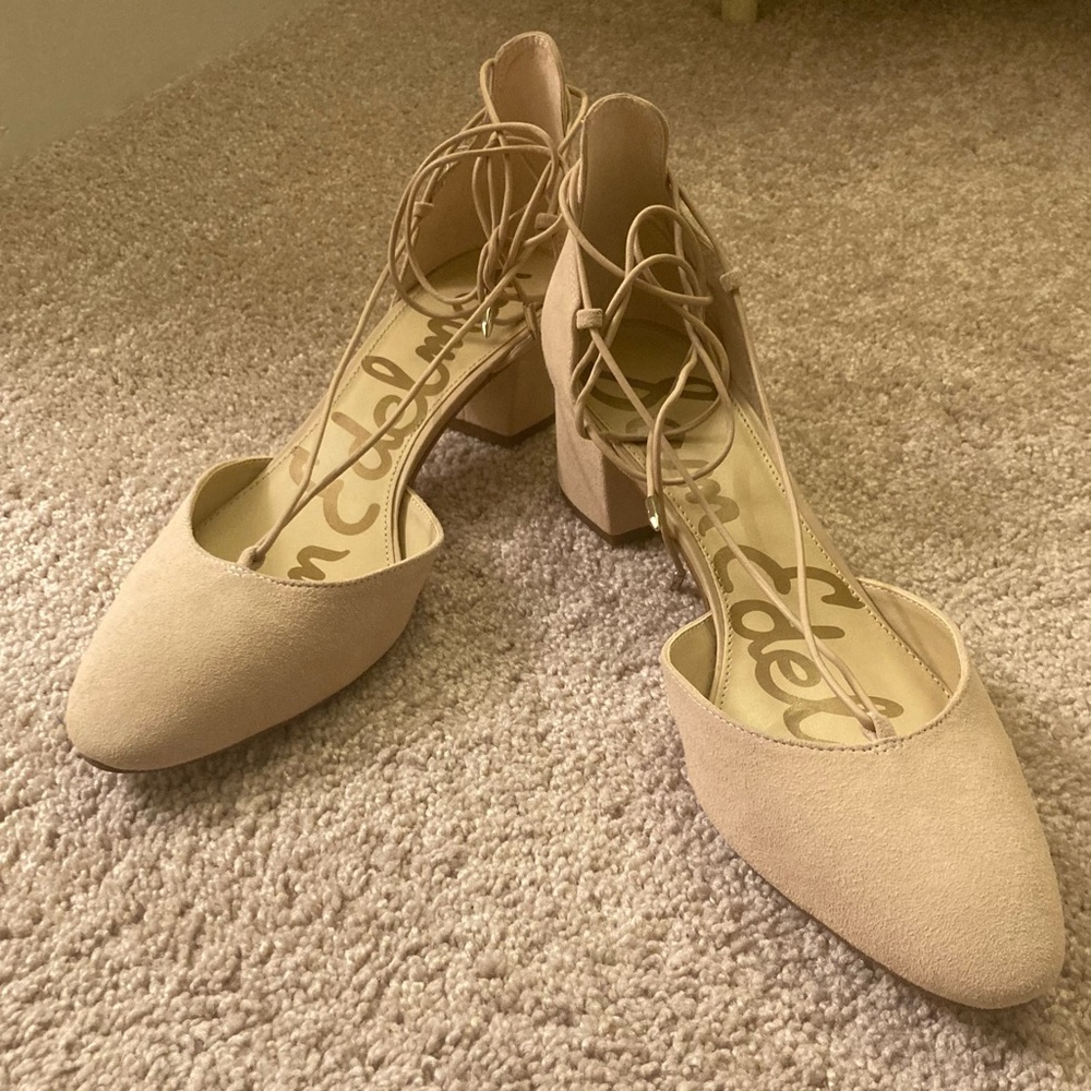 NWOT Sam Edelman Loretta Suede Lace Up Pumps